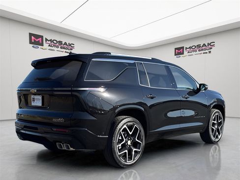 New 2026 Chevrolet Traverse High Country image 7