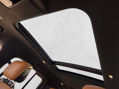 Certified 2023 Land Rover Defender 130 SE image 16