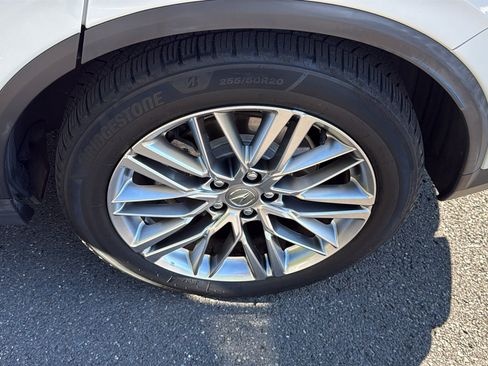 Used 2022 Acura MDX SH-AWD w/ Advance Package image 22