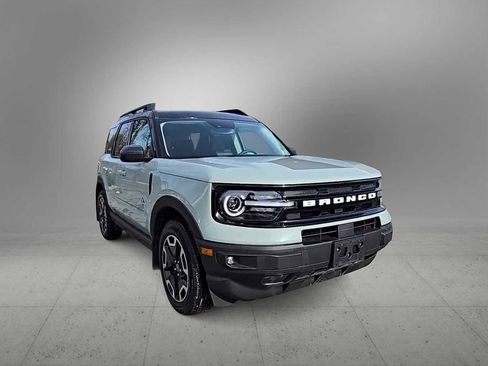 Used 2024 Ford Bronco Sport Outer Banks w/ Tech Package image 2