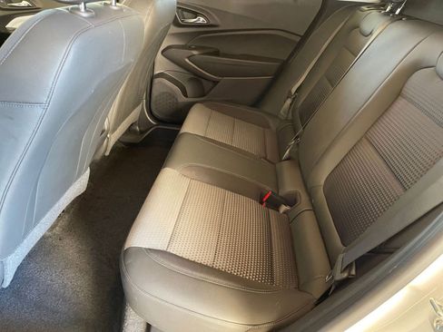 Used 2025 Chevrolet Trax LT image 24