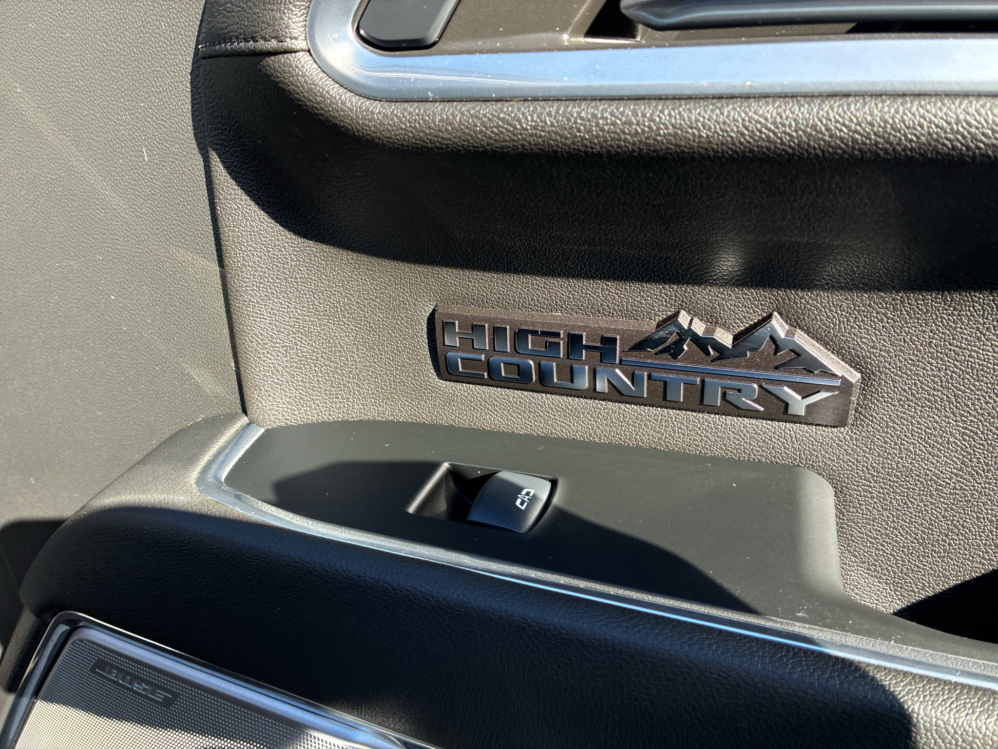 Used 2024 Chevrolet Silverado 1500 High Country w/ Midnight Edition AWD/4WD image 58