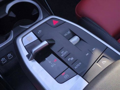 Certified 2025 BMW X1 xDrive28i w/ Technology Package image 12