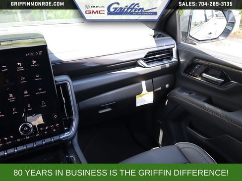 New 2026 GMC Yukon Elevation w/ Elevation Premium Package AWD/4WD image 15