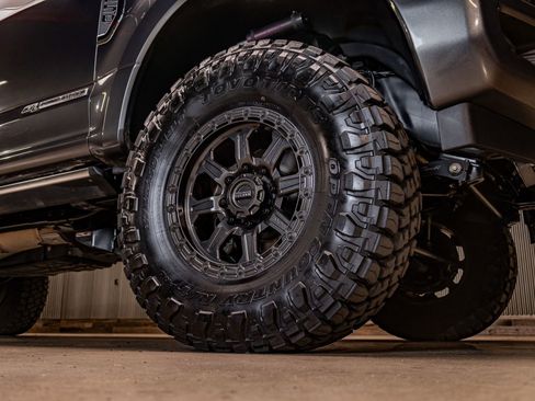 Used 2019 Ford F250 Platinum w/ Platinum Ultimate Package image 13