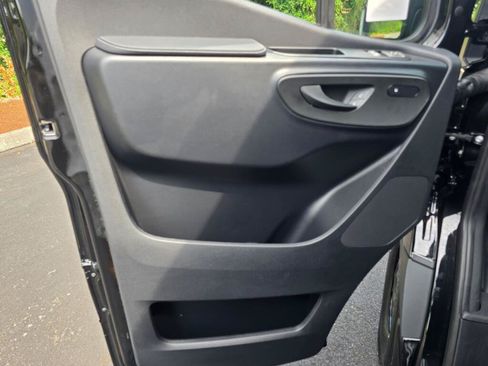 New 2026 Mercedes-Benz Sprinter 2500 image 31
