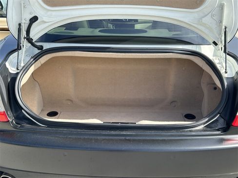 Used 2010 Maserati GranTurismo Coupe image 14