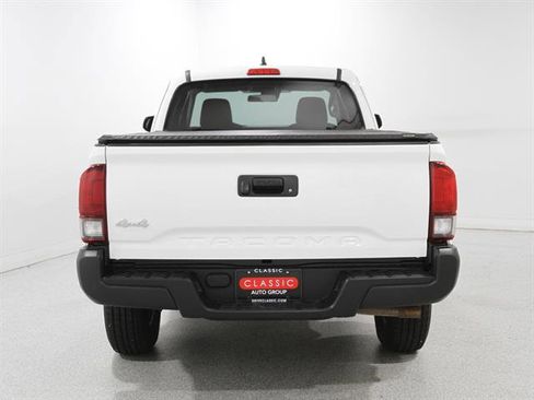 Used 2022 Toyota Tacoma SR image 18