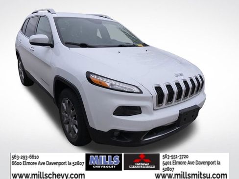 Used 2018 Jeep Cherokee Limited image 2