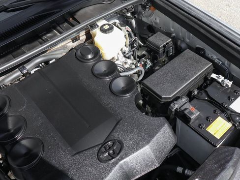 Used 2022 Toyota 4Runner TRD Off-Road Premium image 13