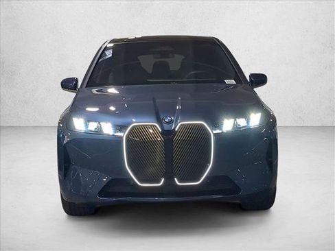 New 2026 BMW iX xDrive60 image 5