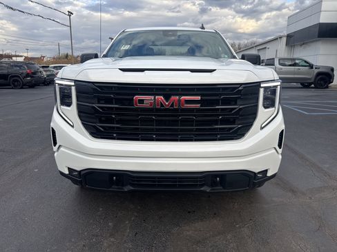 New 2026 GMC Sierra 1500 Elevation image 9