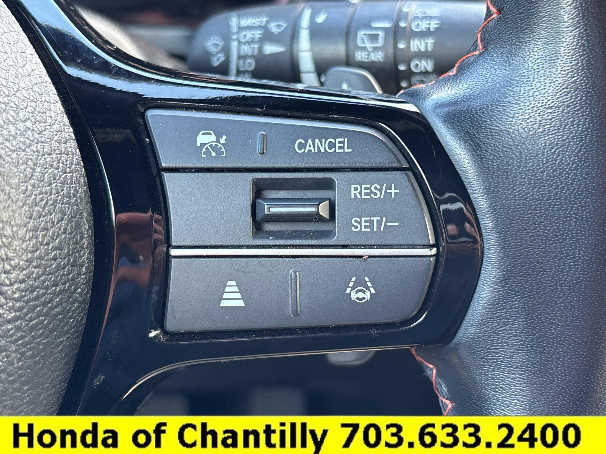 Certified 2025 Honda Pilot Sport image 12