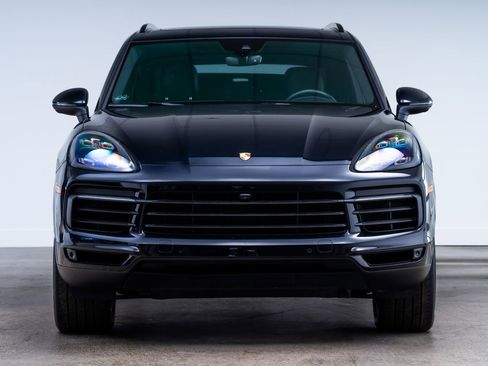 Used 2019 Porsche Cayenne AWD/4WD image 2