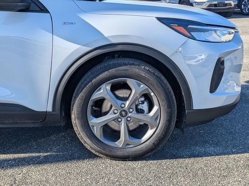 Used 2025 Ford Escape ST-Line image 11