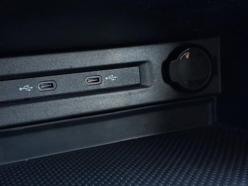 Certified 2025 Volkswagen Taos S image 12