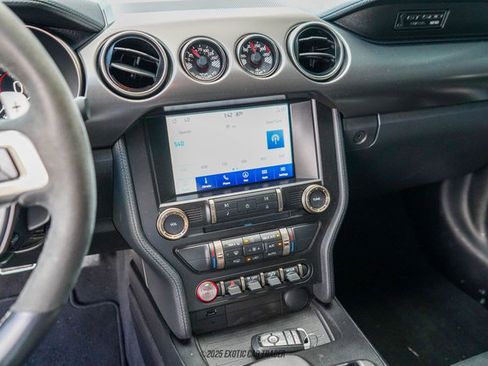 Used 2022 Ford Mustang Shelby GT500 w/ Technology Package image 55