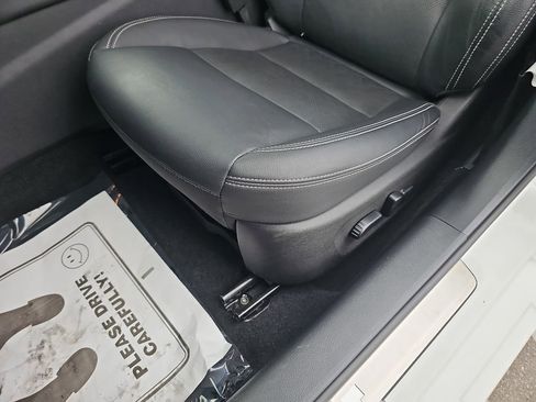 Used 2025 Nissan Altima 2.5 SL image 33