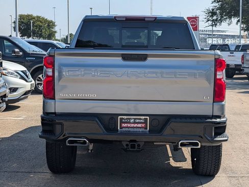 Used 2025 Chevrolet Silverado 1500 LT Trail Boss w/ Convenience Package II AWD/4WD image 5