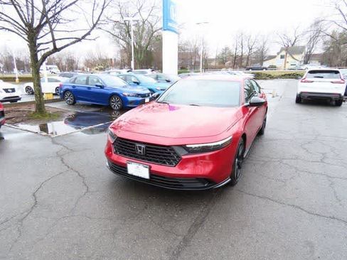 Used 2025 Honda Accord Sport image 1