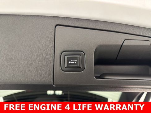 Used 2023 Cadillac XT4 Luxury w/ Cold Weather Package image 25