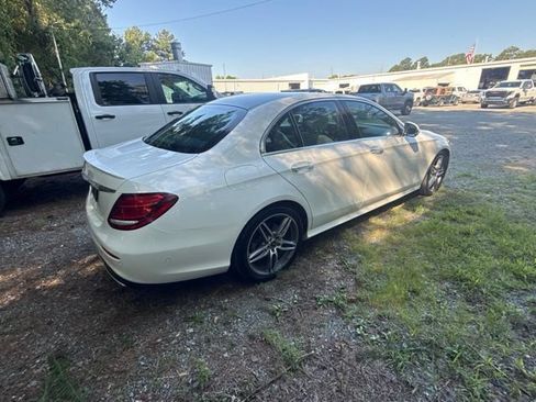 Used 2019 Mercedes-Benz E 300 image 9