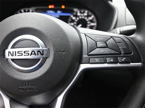 Used 2022 Nissan Altima 2.5 SV image 14