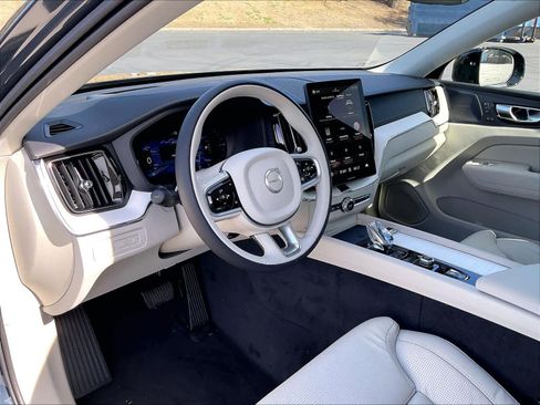 New 2026 Volvo XC60 T8 Ultra w/ Protection Package Premier image 8