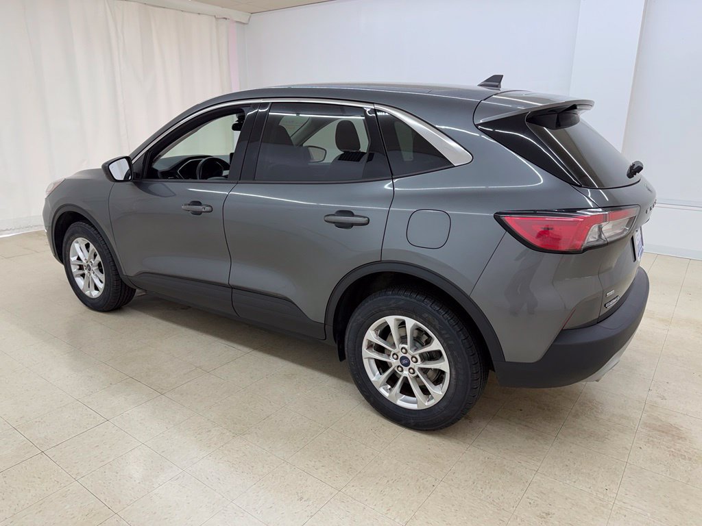 Used 2022 Ford Escape SE w/ Convenience Package AWD/4WD image 3