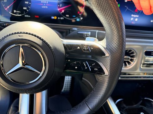 Used 2025 Mercedes-Benz G 550 image 37