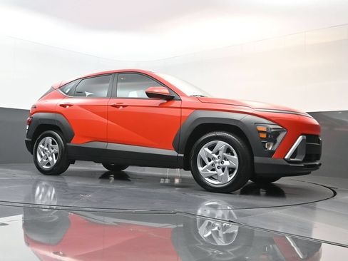 Certified 2026 Hyundai Kona SE FWD image 22