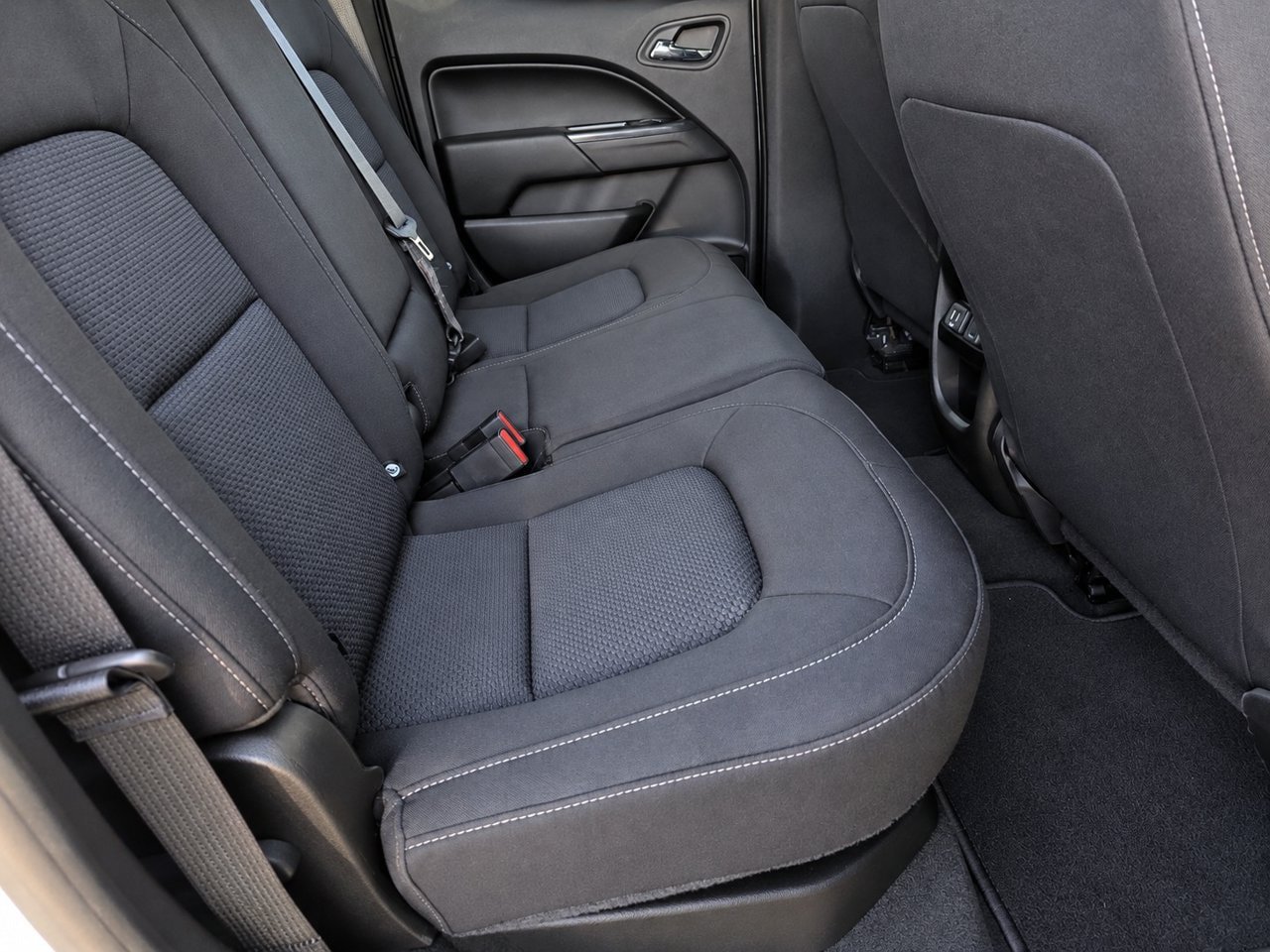 Used 2020 Chevrolet Colorado LT AWD/4WD image 29