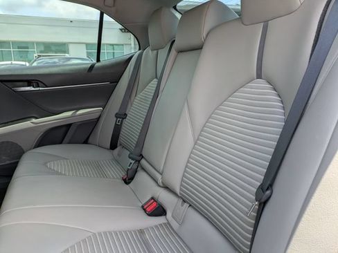Used 2021 Toyota Camry SE FWD image 15