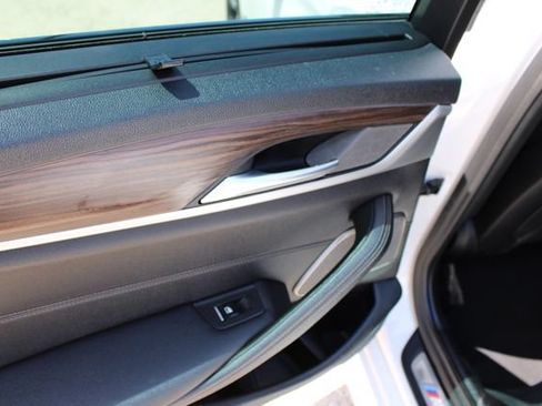 Used 2021 BMW 530i w/ M Sport Package RWD image 37