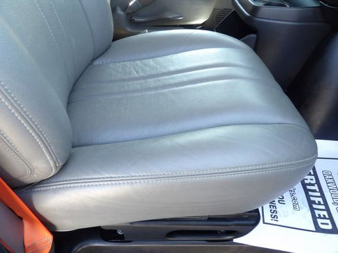 Used 2017 Chevrolet Express 2500 image 36