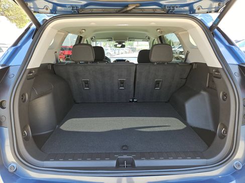 Certified 2024 GMC Terrain SLE w/ Driver Convenience Package FWD image 24