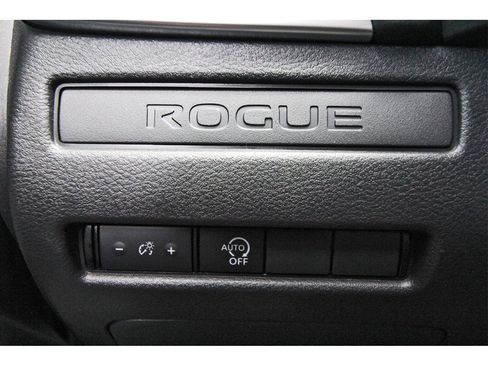 Used 2026 Nissan Rogue S image 19