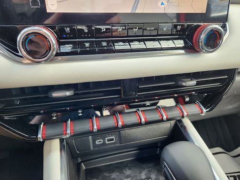 New 2026 GMC Canyon AT4X w/ LPO, Black Badging Package image 17