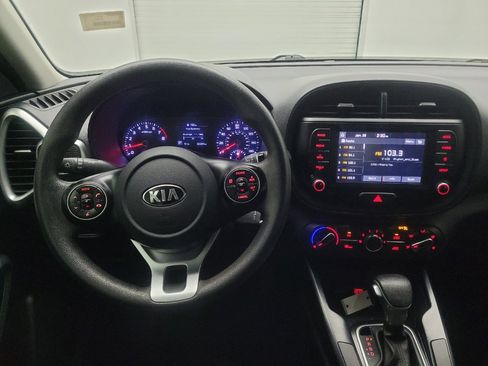 Used 2020 Kia Soul LX FWD image 22