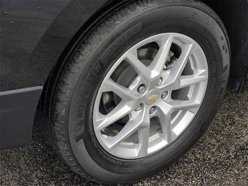 Certified 2024 Chevrolet Equinox LT w/ LPO, Floor Liner Package image 7