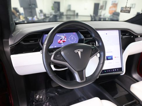 Used 2020 Tesla Model X Long Range AWD/4WD image 20