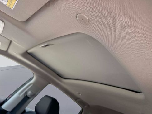 Certified 2026 Honda HR-V EX-L image 31