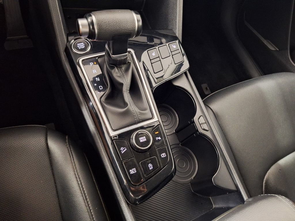 Used 2025 Kia Sportage EX FWD image 15
