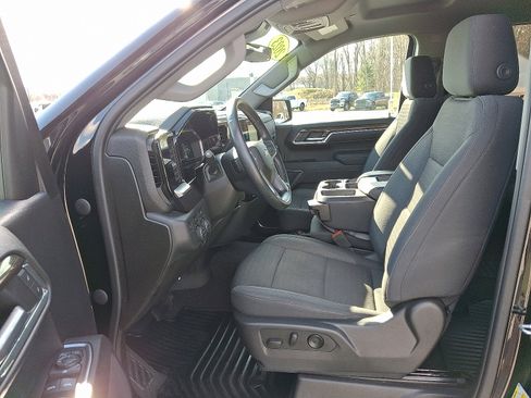 Used 2023 Chevrolet Silverado 1500 LT image 13