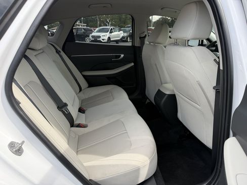 Used 2025 Hyundai Sonata SEL FWD image 23