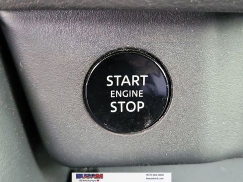 Used 2025 Nissan Rogue SV image 26