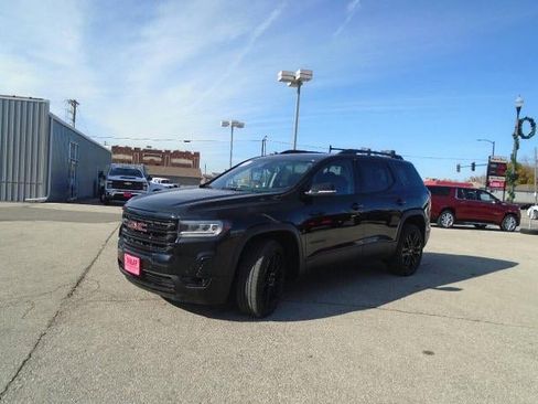 Used 2023 GMC Acadia SLT w/ Elevation Edition image 3