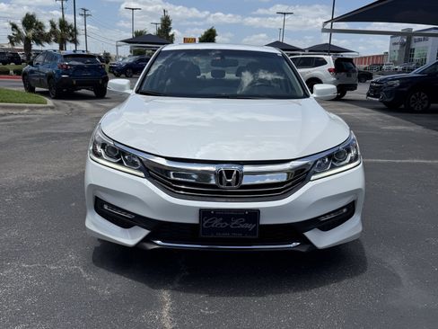 Used 2016 Honda Accord EX-L image 2