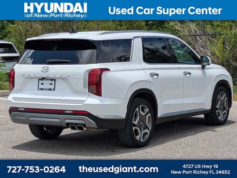 Used 2024 Hyundai Palisade SEL FWD image 5