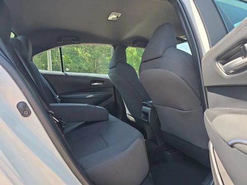 Used 2021 Toyota Corolla SE FWD image 37
